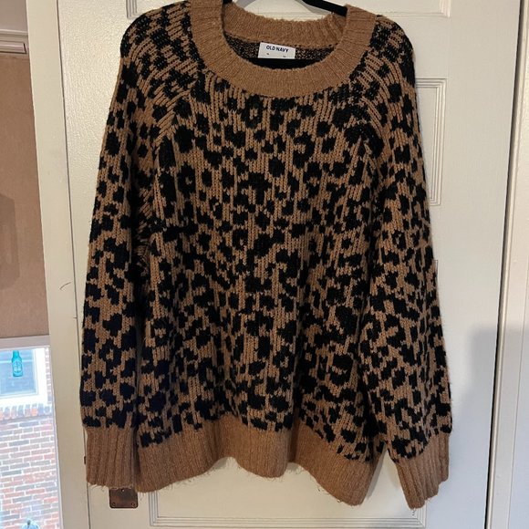 Old Navy Sweaters - Old Navy Cheetah Print Sweater